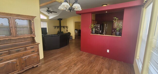 Foto del edificio - Embrace the Country Life! 3BD/2BA -AVAILAB...