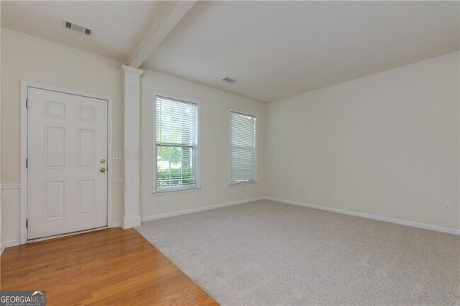 Building Photo - 808 Plaintain Dr