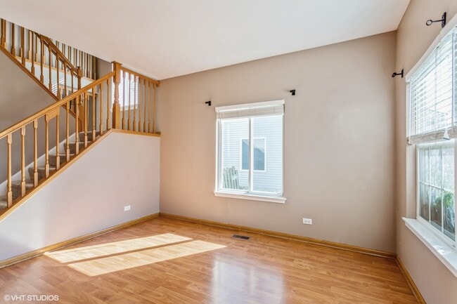 Building Photo - 2890 Cedar Glade Dr