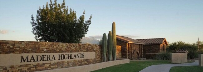 Building Photo - 1145 E Madera Grove Ln