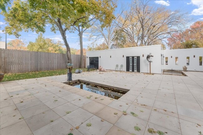 Foto del edificio - Historic, Character-Rich House - 3 Bed, 3 Bath (2 Full, 2 Half)