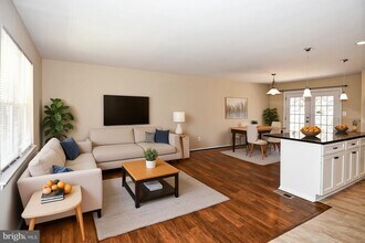 Building Photo - 1209 Marton St