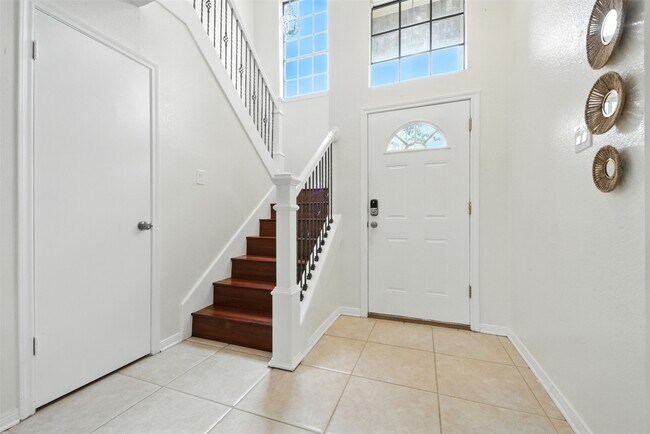 Foto del edificio - 4714 Sunshine Dr