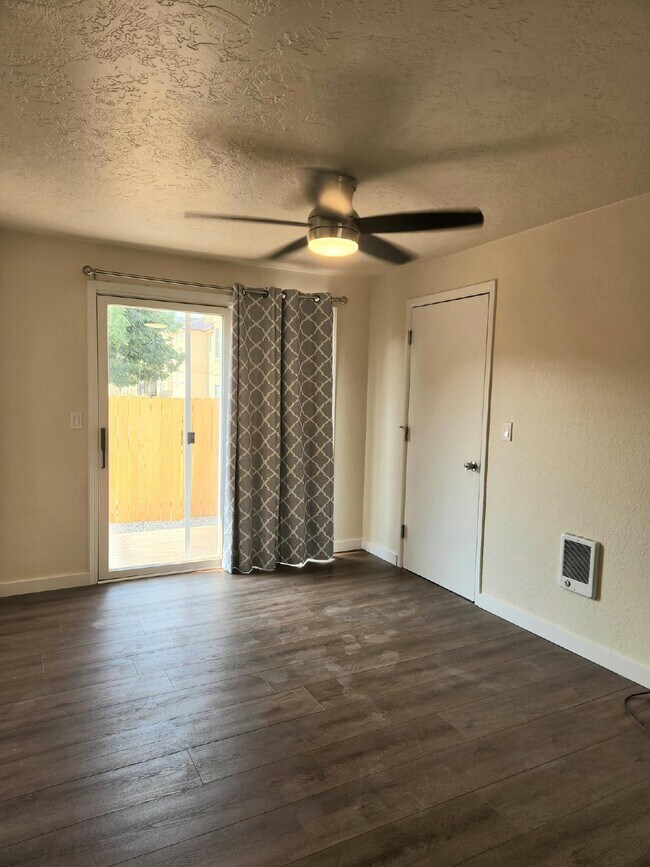 Foto del edificio - Charming 3 Bed, 2 Bath Boise Duplex - Comi...