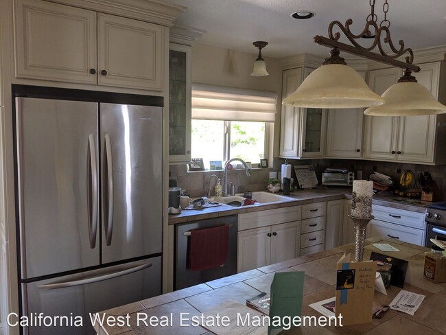 Foto del edificio - 3 br, 2 bath House - 2588 FLORA STREET