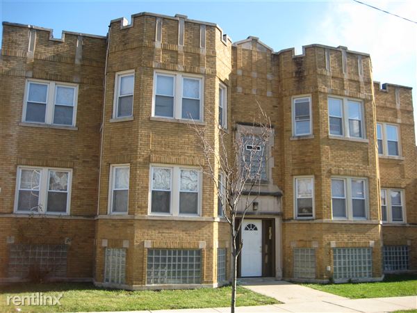 Primary Photo - 2421 W 60th St