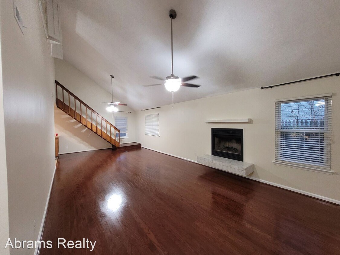 1113 Lord Dunmore Dr, Virginia Beach, VA 23464 House Rental in