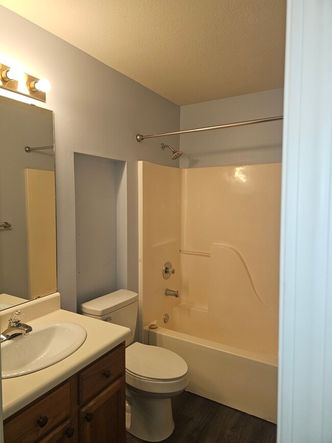 Building Photo - 143 Vixen Cir