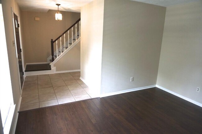 Building Photo - 15127 Woodhorn Dr
