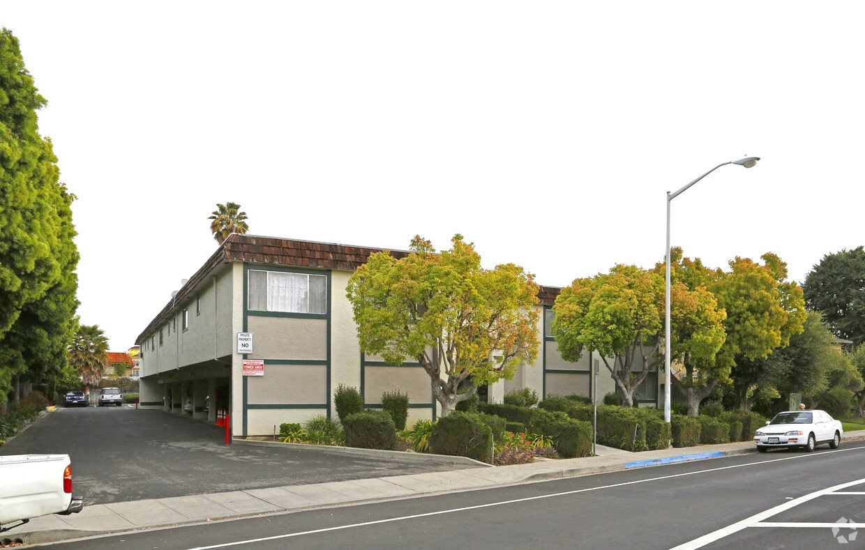 Primary Photo - 1360 Calabazas Ct