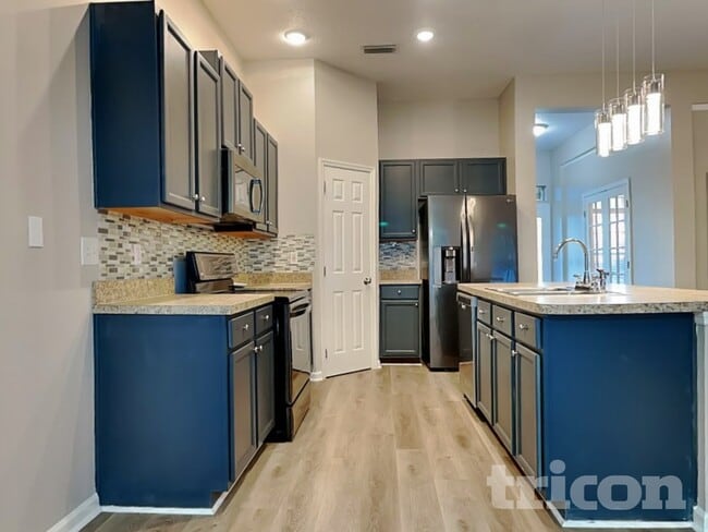 Building Photo - 6529 Sandlers Preserve Dr