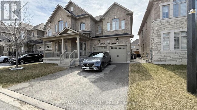 Building Photo - 47 Possession Cres