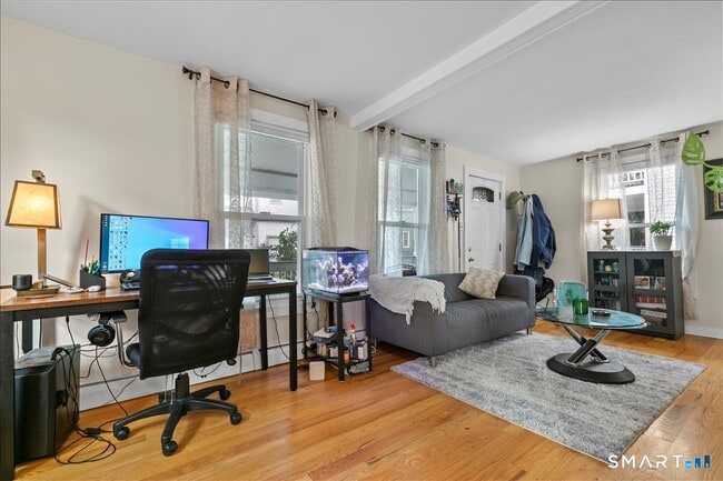 Building Photo - 17 Clinton St