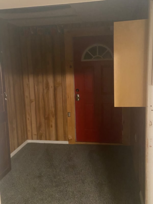 103 County St Unit 1, Bennington, VT 05201 Room for Rent in