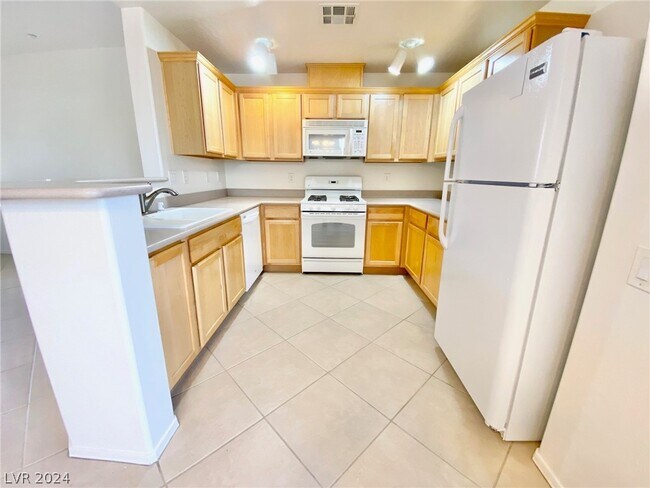 Building Photo - 6775 Abruzzi Dr