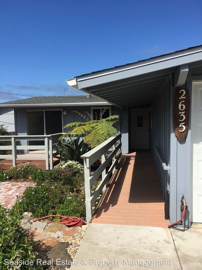 Foto del edificio - 2 br, 1.5 bath House - 2635 Ironwood Ave.