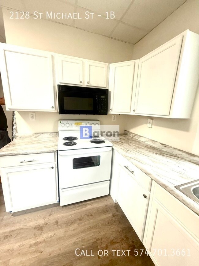 Building Photo - 2128 St Michael St