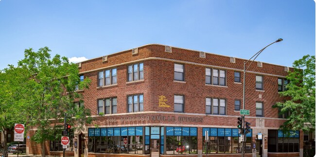 Building Photo - 1400 W Edgewater Ave