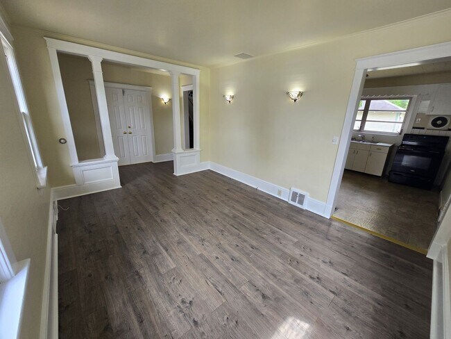 Foto del edificio - 4 bedroom House in East Stroudsburg Borough!