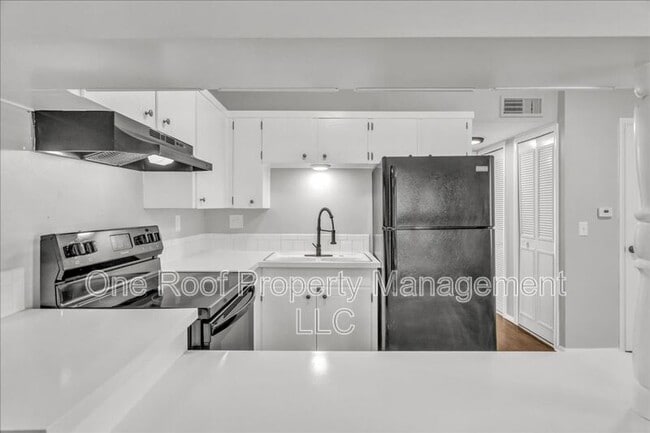 Foto del edificio - 3117 Barnett Ave