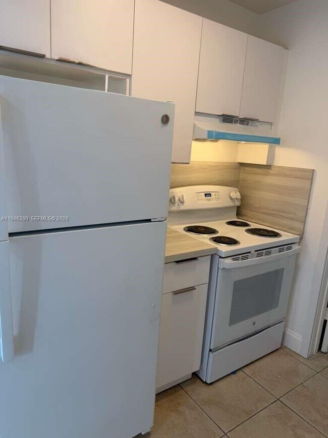 Foto del edificio - 831 NW 1st Ave