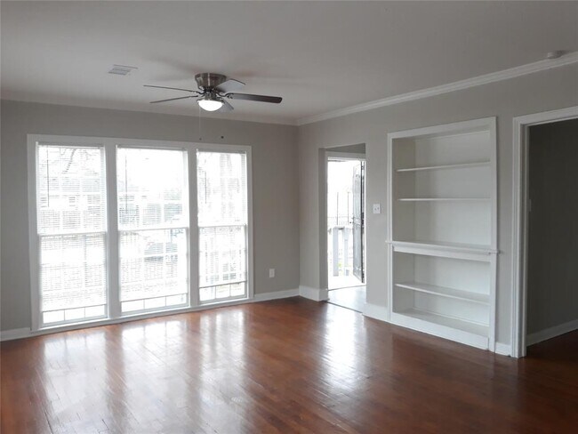 Foto del edificio - 1034 St Clair St