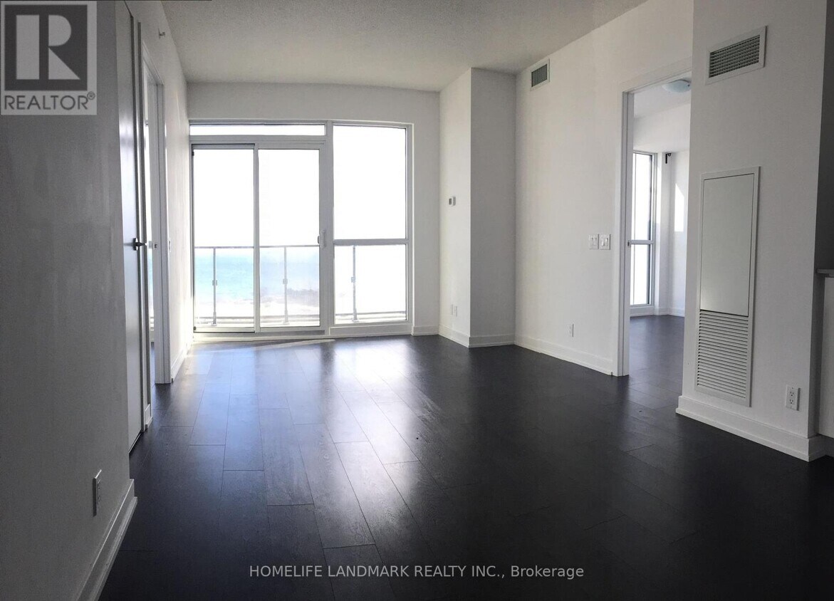 Photo principale - 2200-2200 Lake Shore Blvd W