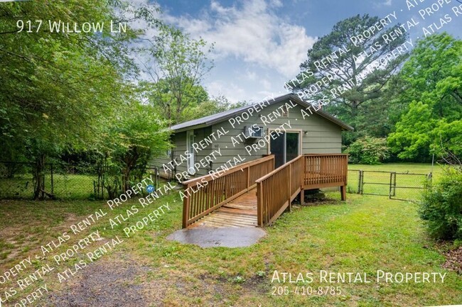 Foto del edificio - 917 Willow Ln