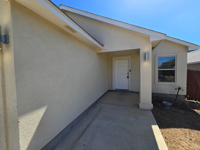 Building Photo - 5821 Doctorado Dr