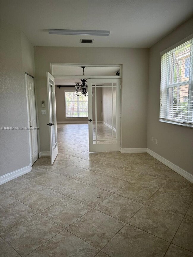 Foto del edificio - 17809 NW 16th St