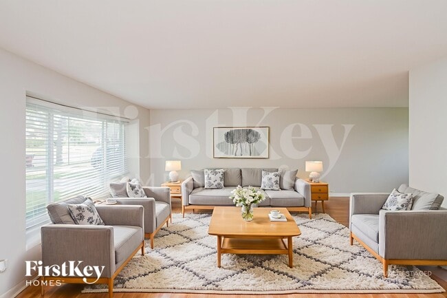 Building Photo - 171 Craig Dr W