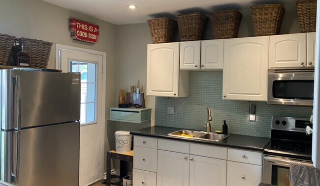 Photo du bâtiment - 128 Carlaw Av