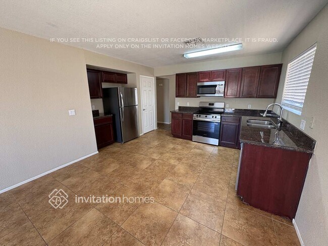 Foto del edificio - 4709 N 84th Dr