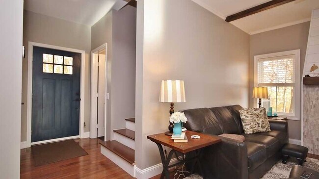 Foto del edificio - 15 Wiltse Ln