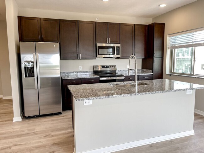 Building Photo - Horizon Ridge