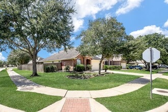 Building Photo - 6030 Wildbriar Ln