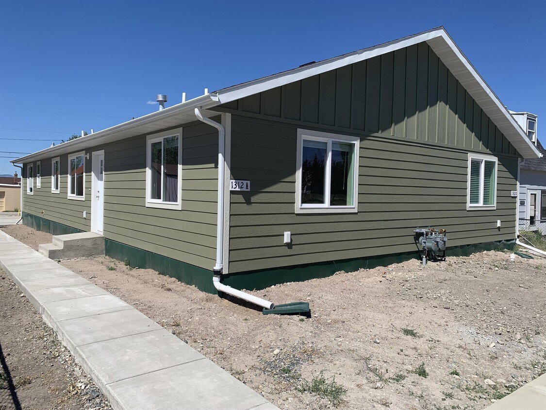 1312 Poplar St, Helena, MT 59601 House Rental in Helena, MT