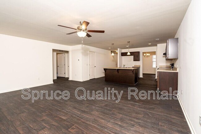 Building Photo - 544 Freeport Ct