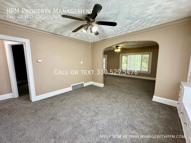 Building Photo - 893 Stadelman Ave