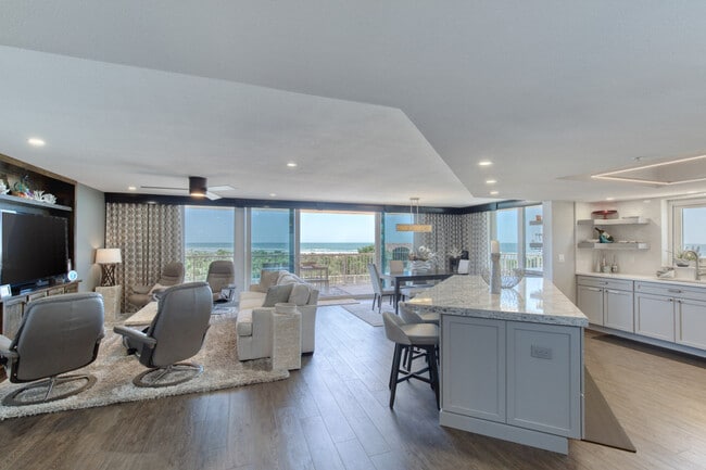 Building Photo - 230 Minorca Beach Way