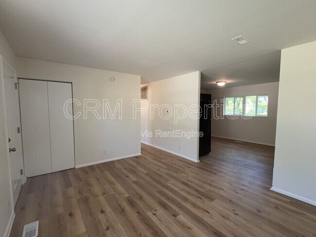 Foto del edificio - 8501 Athens Ct
