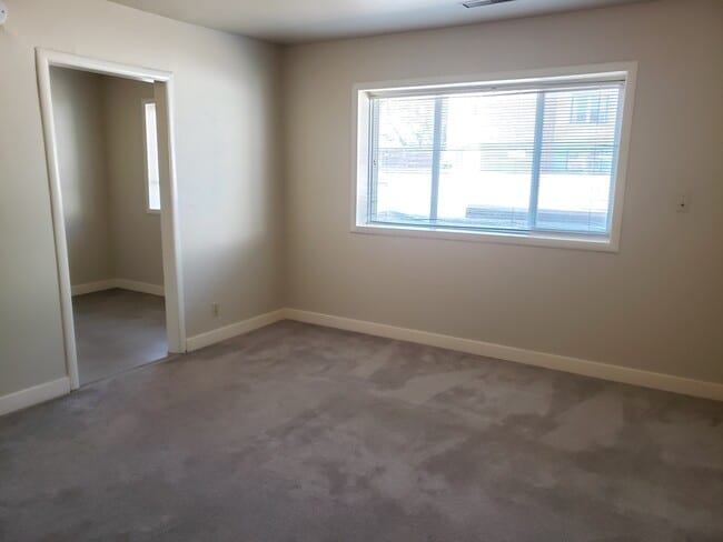 Building Photo - Princess Apartments