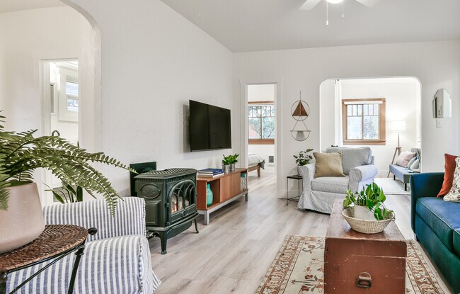 Foto del edificio - 680 W 27th Ave