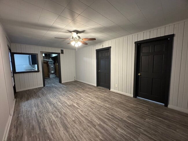 Foto del edificio - 717 Sheridan St