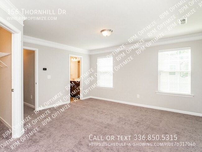 Building Photo - 156 Thornhill Dr