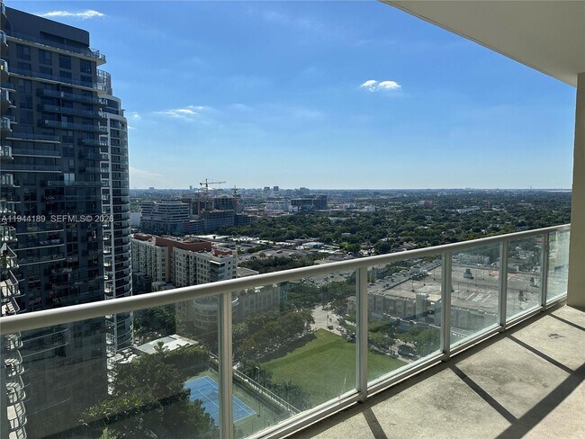 Foto del edificio - 3470 E Coast Ave