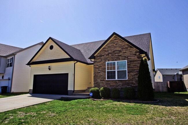 Foto del edificio - Charming home in Clarksville!