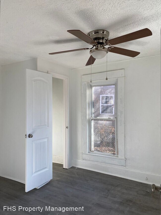Building Photo - 4 br, 2 bath House - 1721 W Thoman
