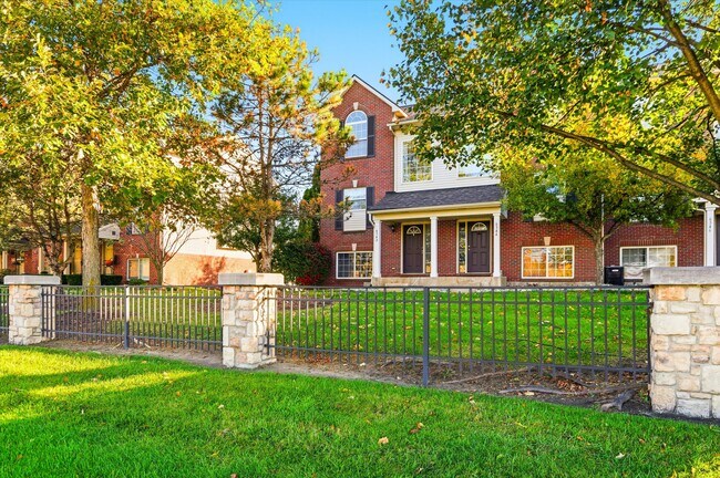 Foto del edificio - 6342 Trumpeter Ln