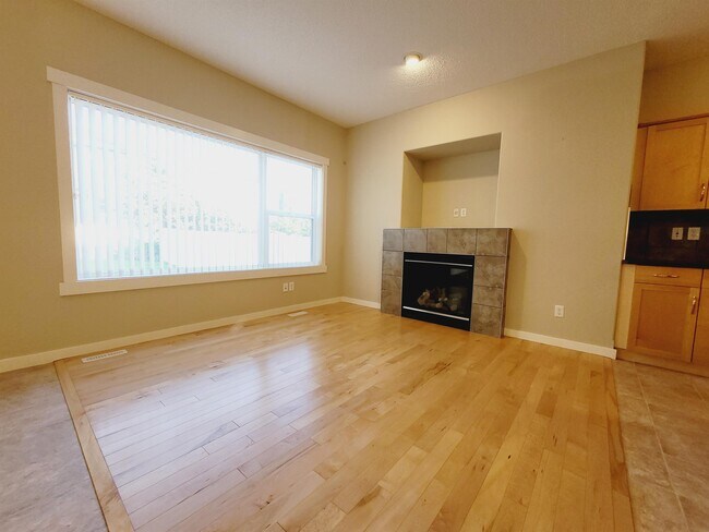 Building Photo - 6127 Stinson Way NW